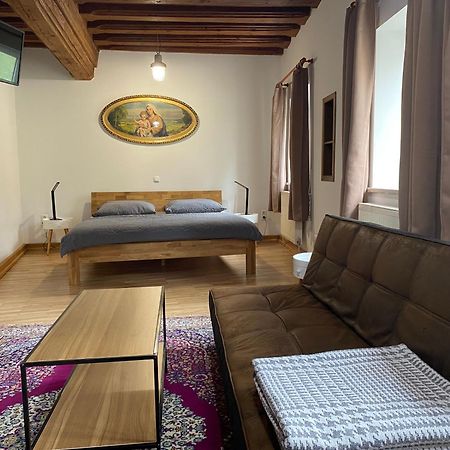 Apartment In Historic Town House Gmunden Exteriér fotografie